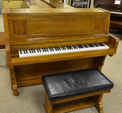 1979 Everett Chapel studio piano - Upright - Studio Pianos